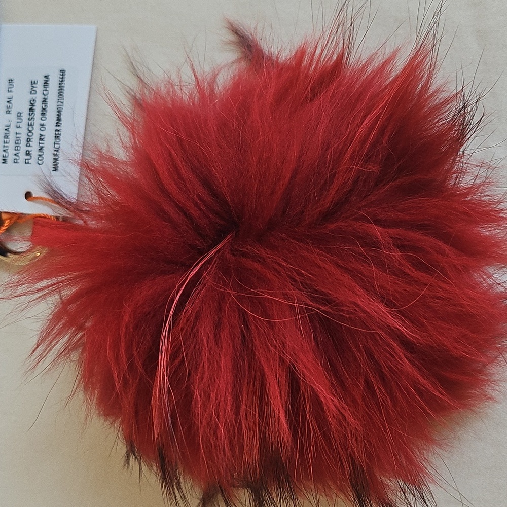 VIOLET RAY Rabbit Fur Charm. - Picture 4 of 5